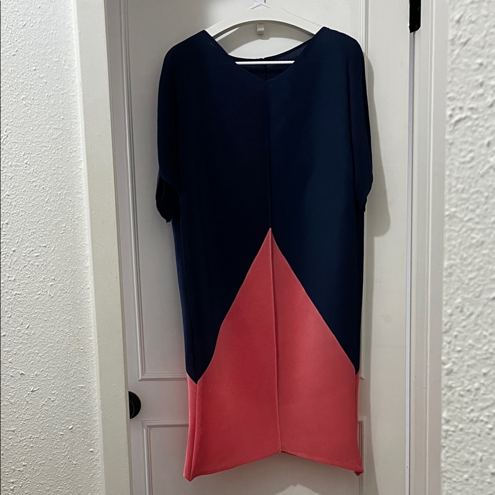 Chic Pleated  Dress in Navy and Coral